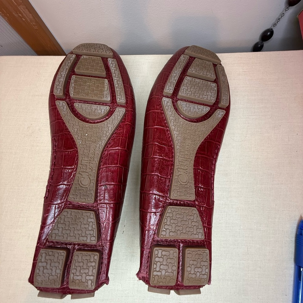 Cole Haan Red Leather Croc-Print Driving Penny Loafers - Size 10 - Picture 2 of 7
